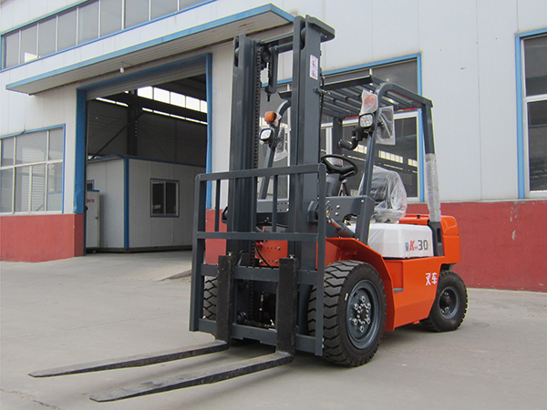 叉車(chē)維修應(yīng)急小竅門(mén)